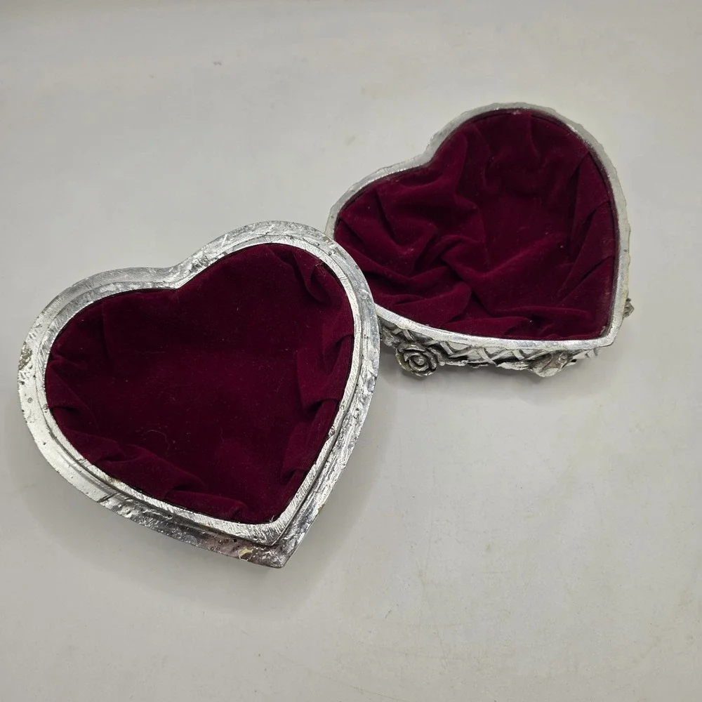 Vintage Silver Heart Trinket Box 3D Rose Floral Ornate Velvet Lined Jewelry Case
